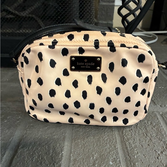 Kate Spade Pink and Black Crossbody Bag EUC - Picture 2 of 5